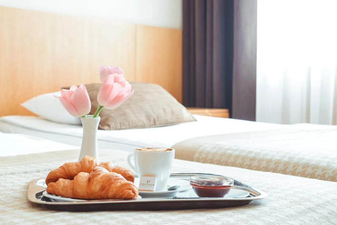 Premier Hotel Rus Kyiv 3*,