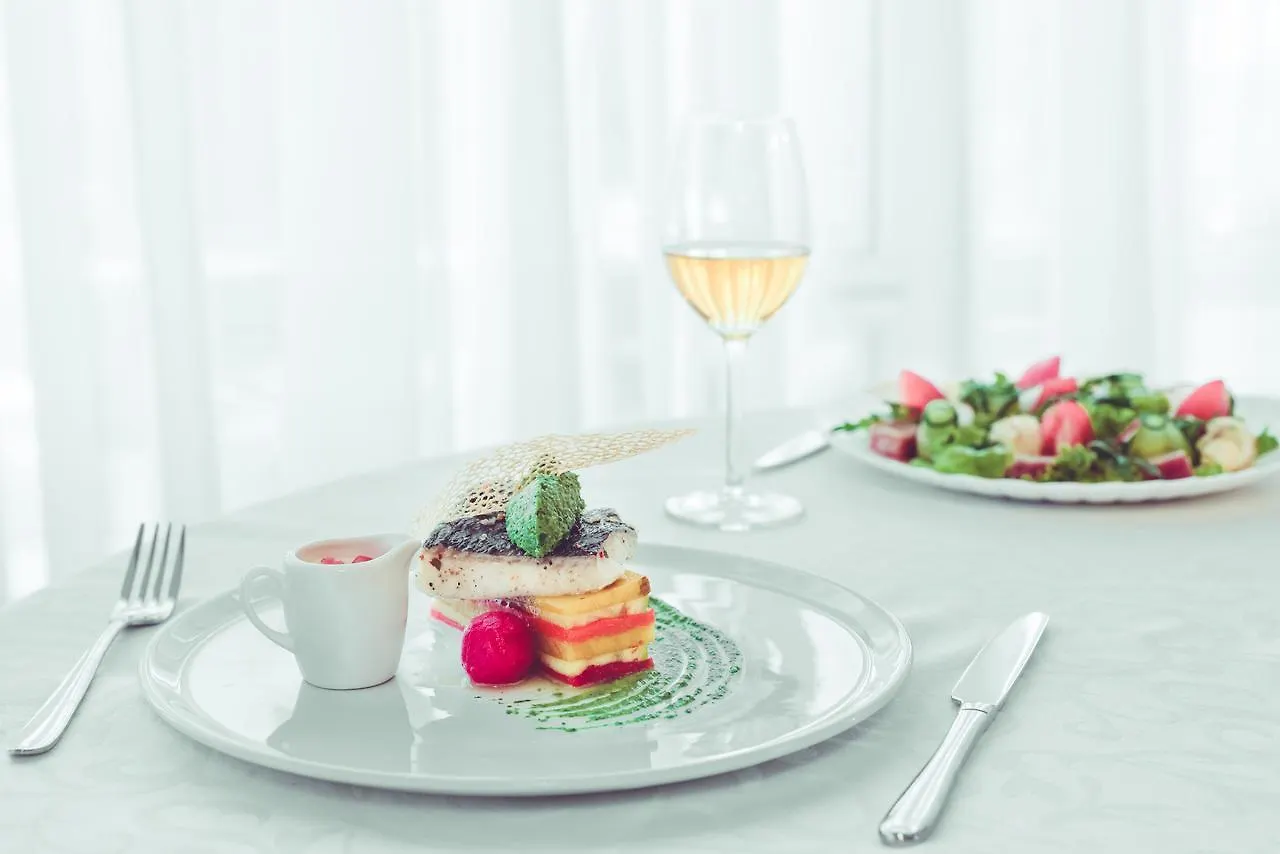 Premier Hotel Rus Kyiv 3*,