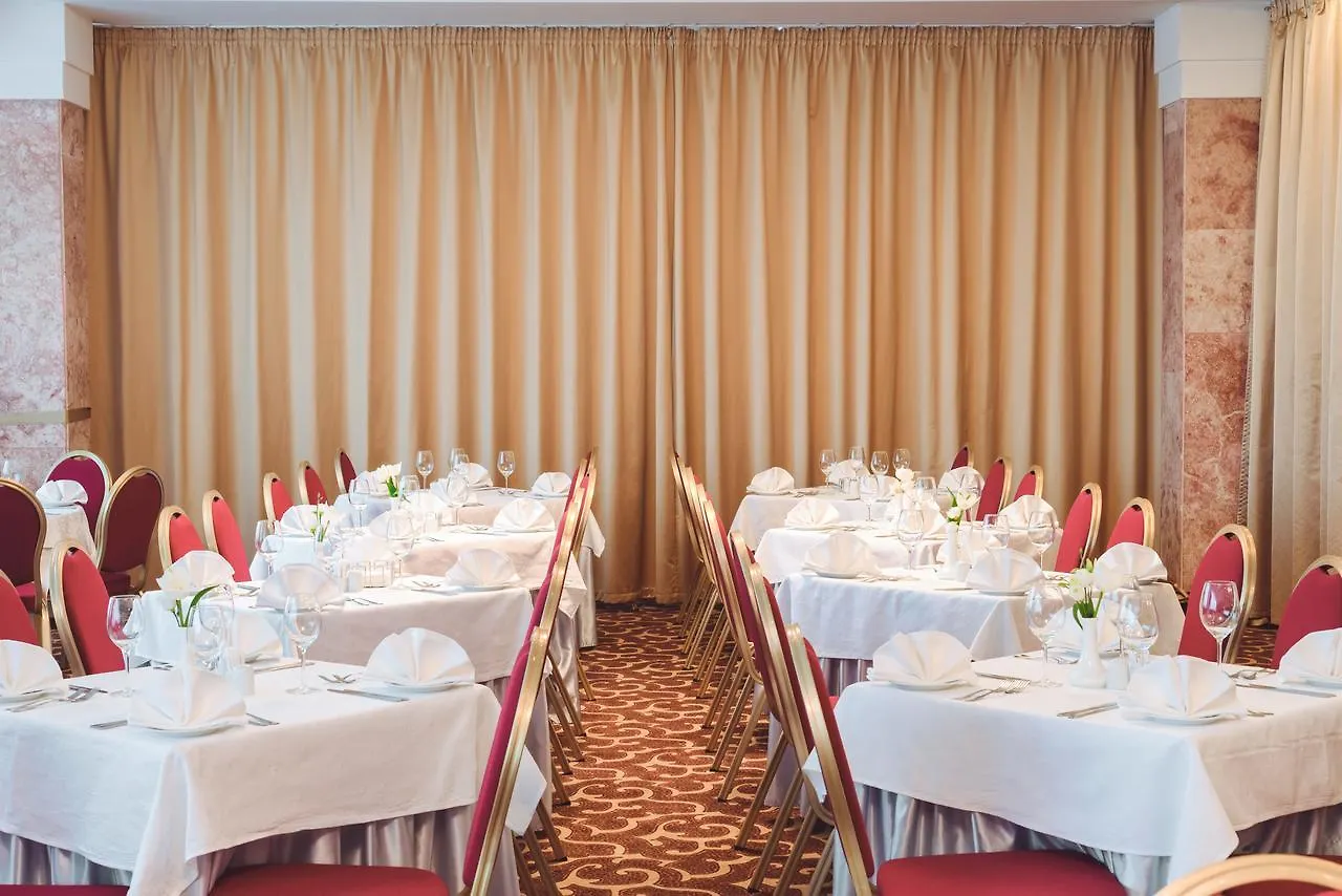 Premier Hotel Rus Kyiv