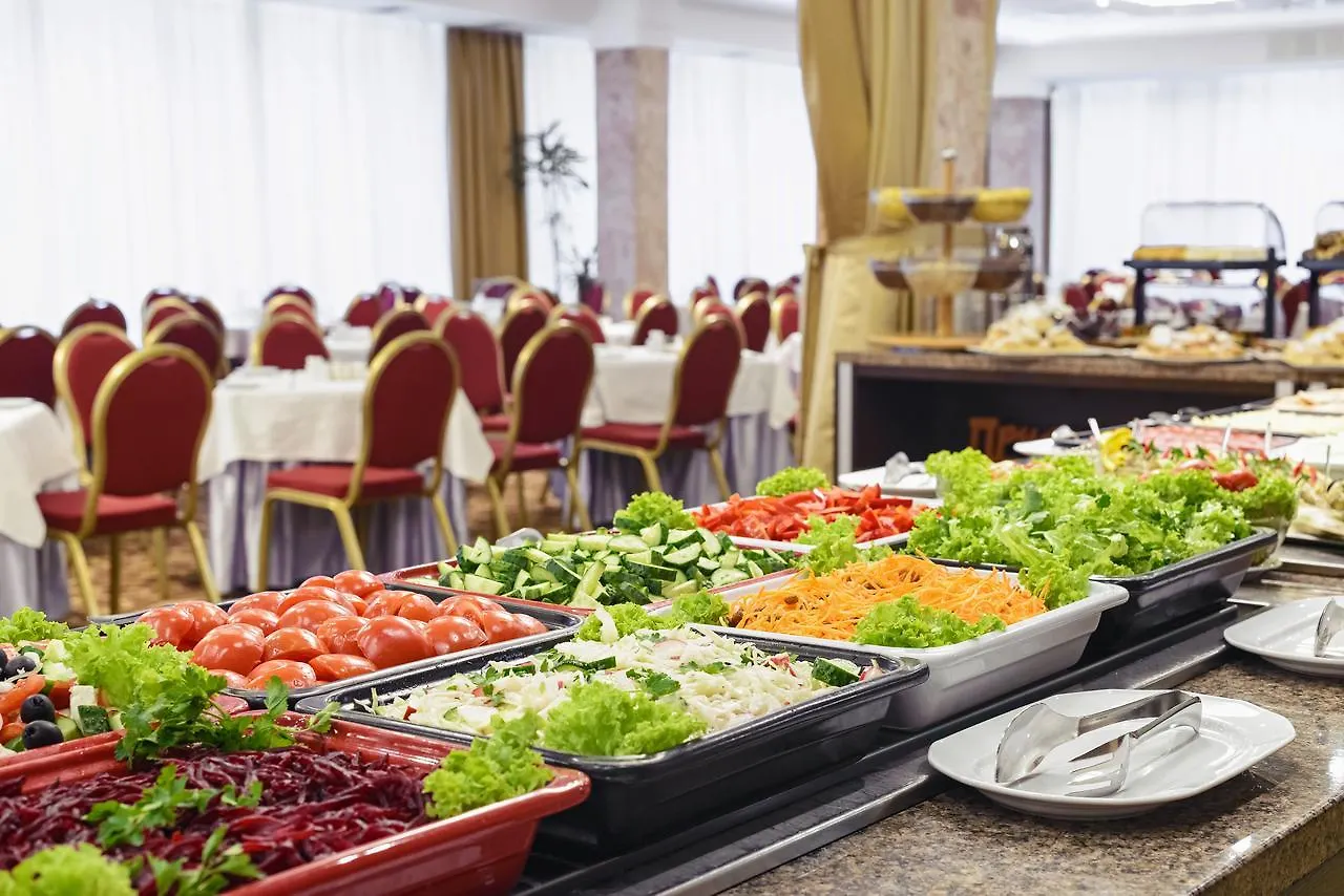 Premier Hotel Rus Kyiv 3*,